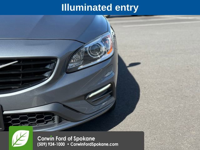 Used 2017 Volvo S60 T5 Dynamic image 8