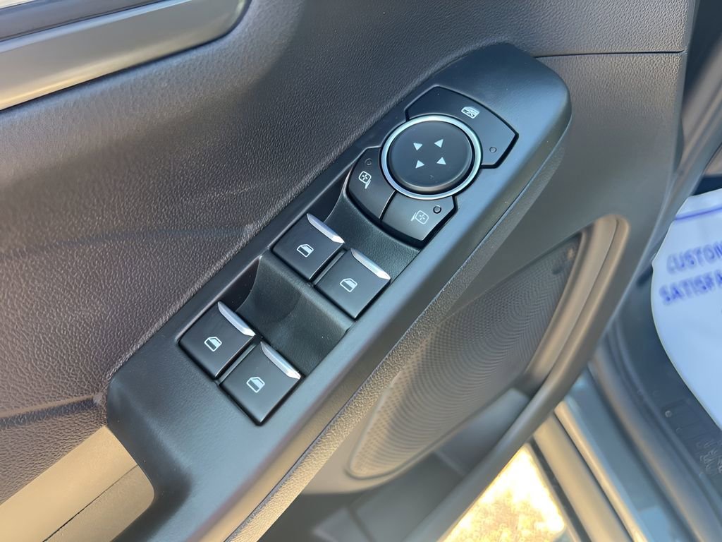 New 2025 Ford Escape SE w/ Class II Trailer Tow Package image 20