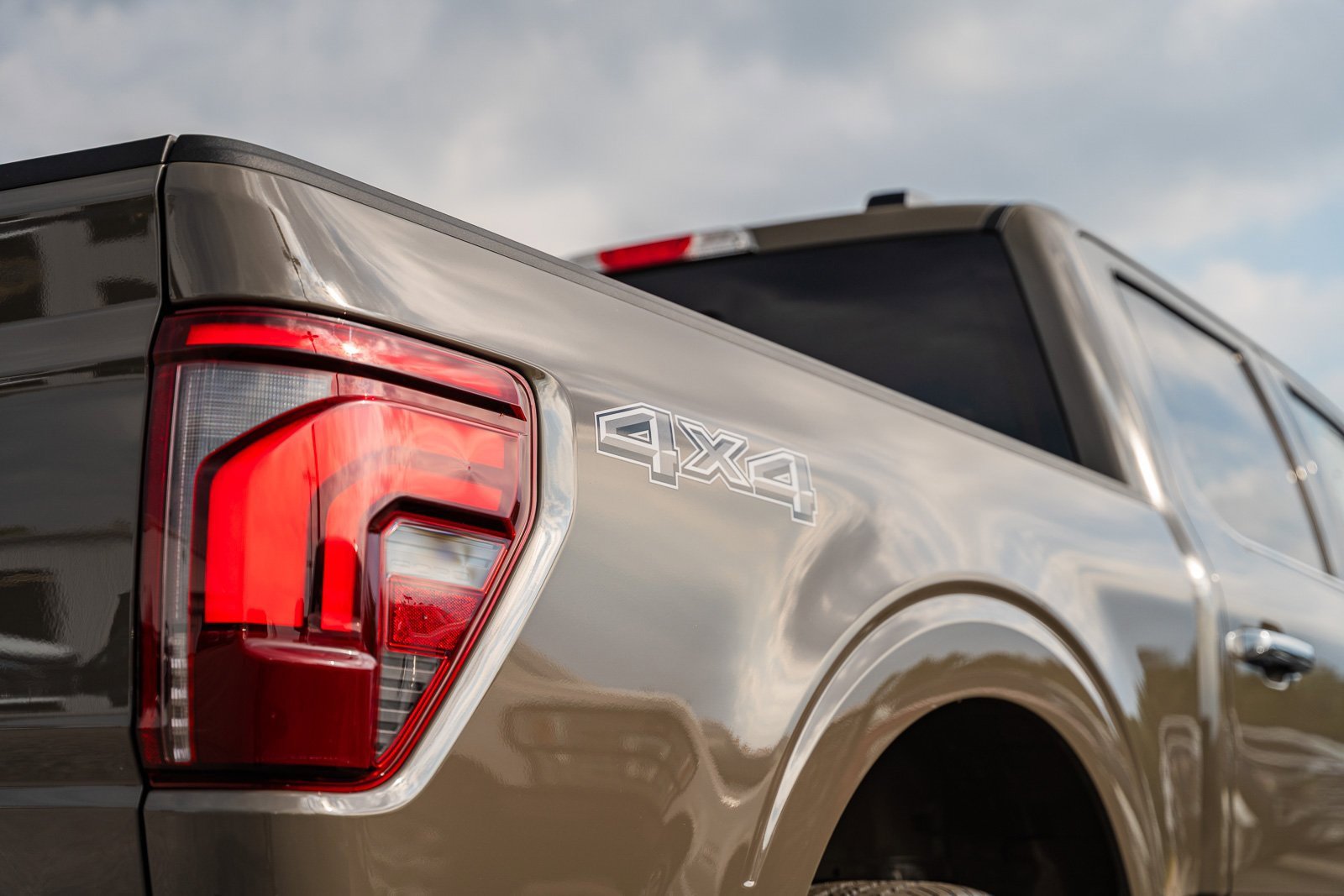 New 2025 Ford F150 Lariat w/ Equipment Group 502A High image 7