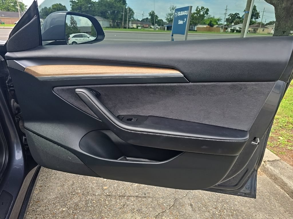 Used 2023 Tesla Model 3 Long Range AWD/4WD image 34