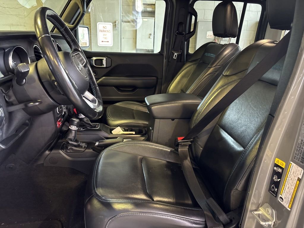 Used 2021 Jeep Wrangler Unlimited Rubicon 4xe w/ Cold Weather Group AWD/4WD image 13
