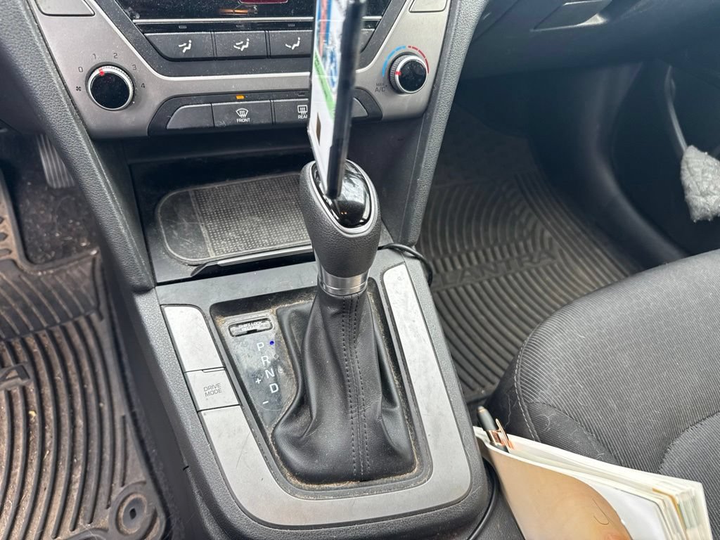 Used 2018 Hyundai Elantra SEL w/ Cargo Package FWD image 11