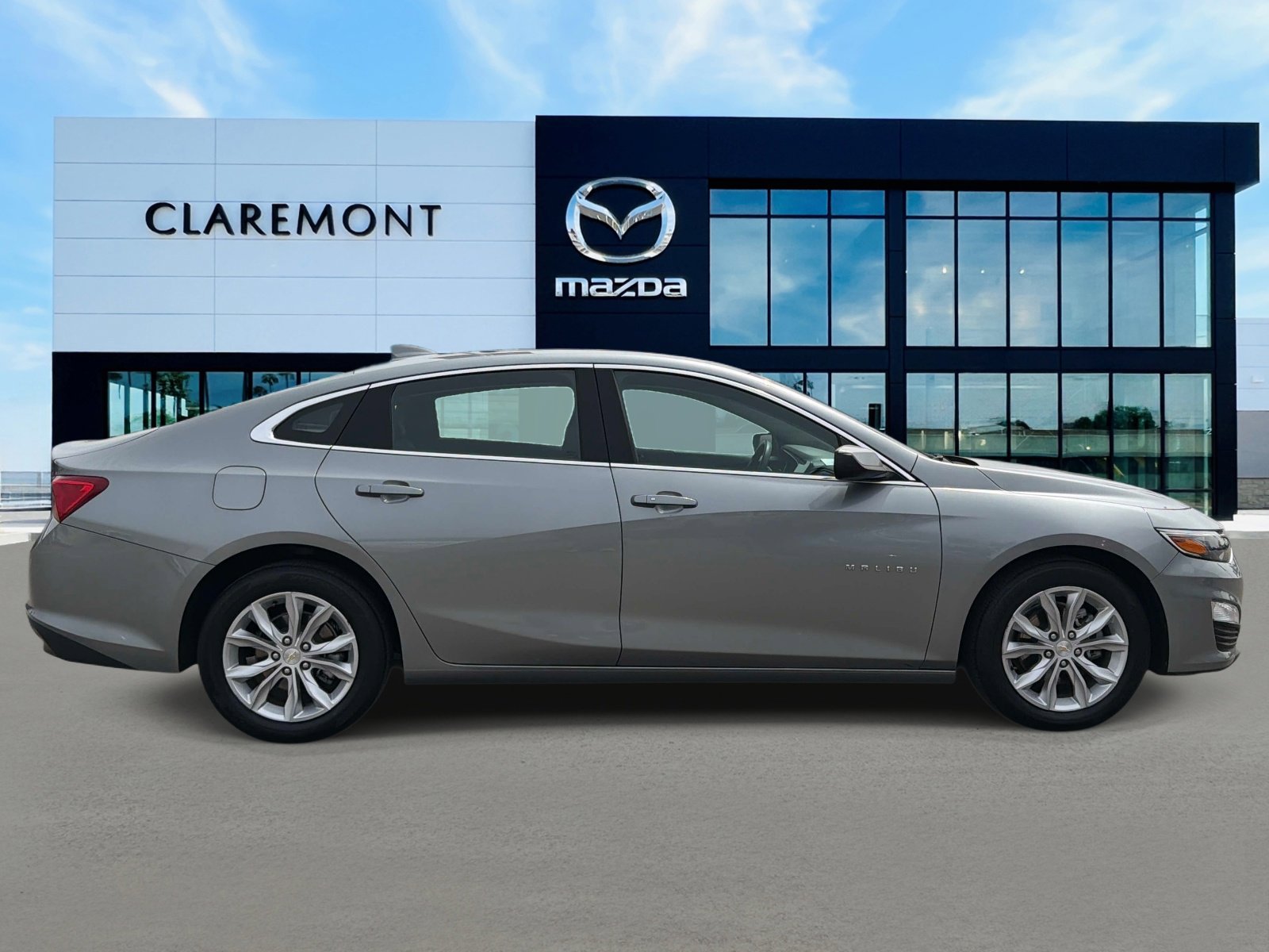 Used 2024 Chevrolet Malibu LT image 4