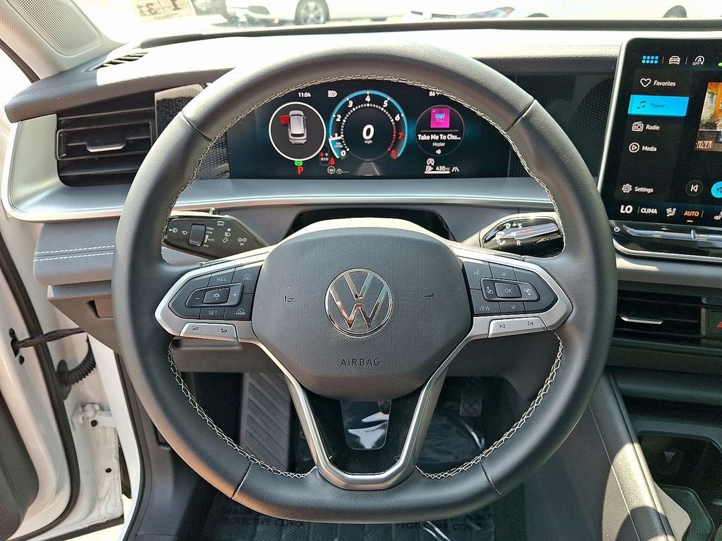 Used 2026 Volkswagen Tiguan SE w/ Panoramic Sunroof Package AWD/4WD image 19