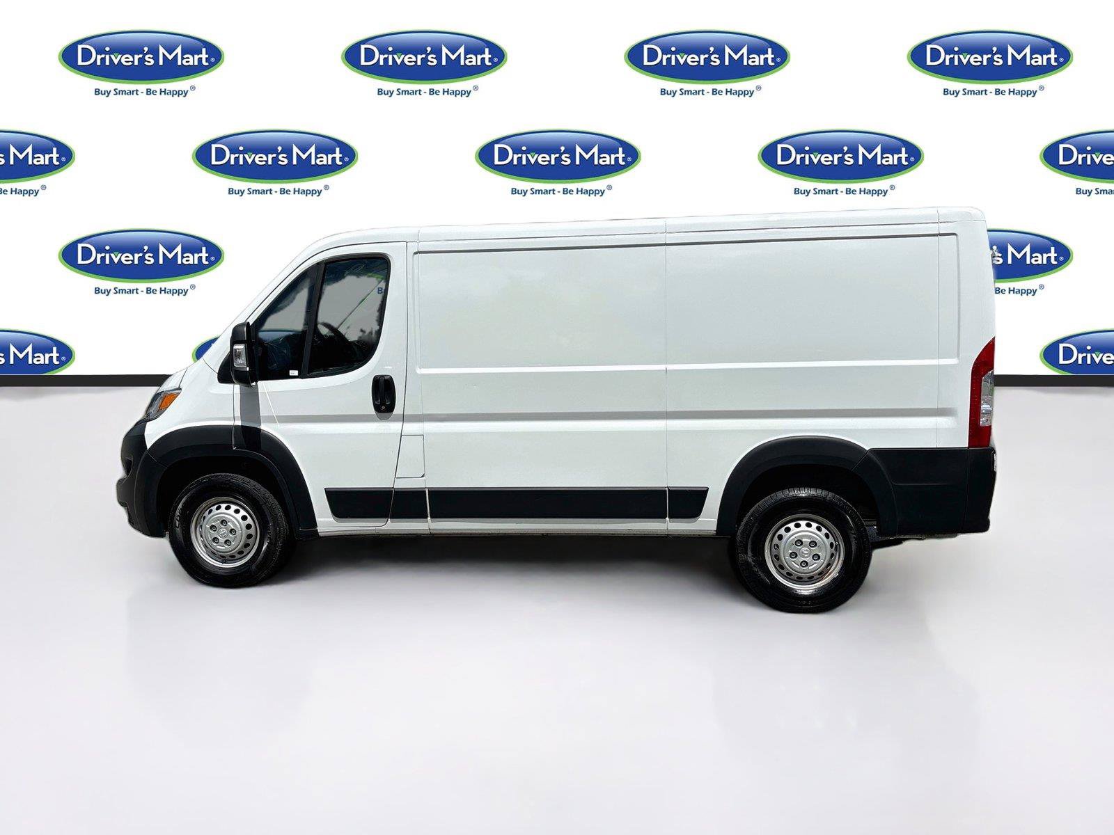 Used 2025 RAM ProMaster 2500 w/ Convenience Group FWD image 4