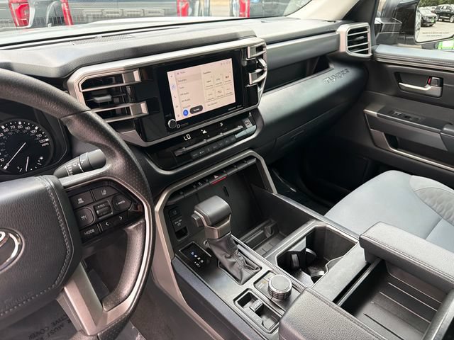 Used 2022 Toyota Tundra SR5 w/ SR5 Convenience Package AWD/4WD image 29