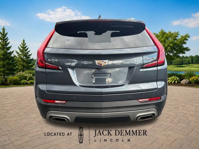 Used 2020 Cadillac XT4 Premium Luxury w/ Cold Weather Package FWD image 5
