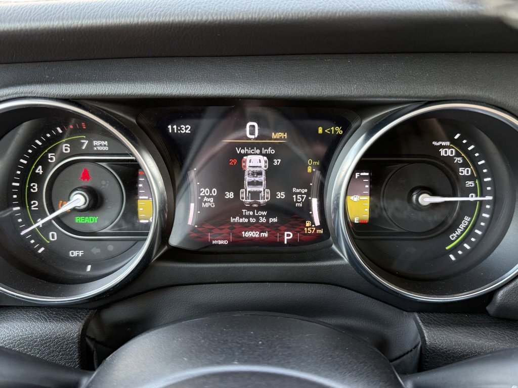 Used 2023 Jeep Wrangler Unlimited Sahara image 27