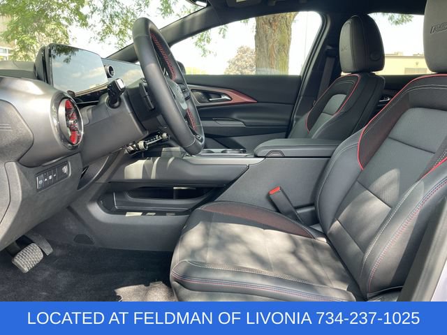 Used 2024 Chevrolet Equinox EV RS FWD image 18