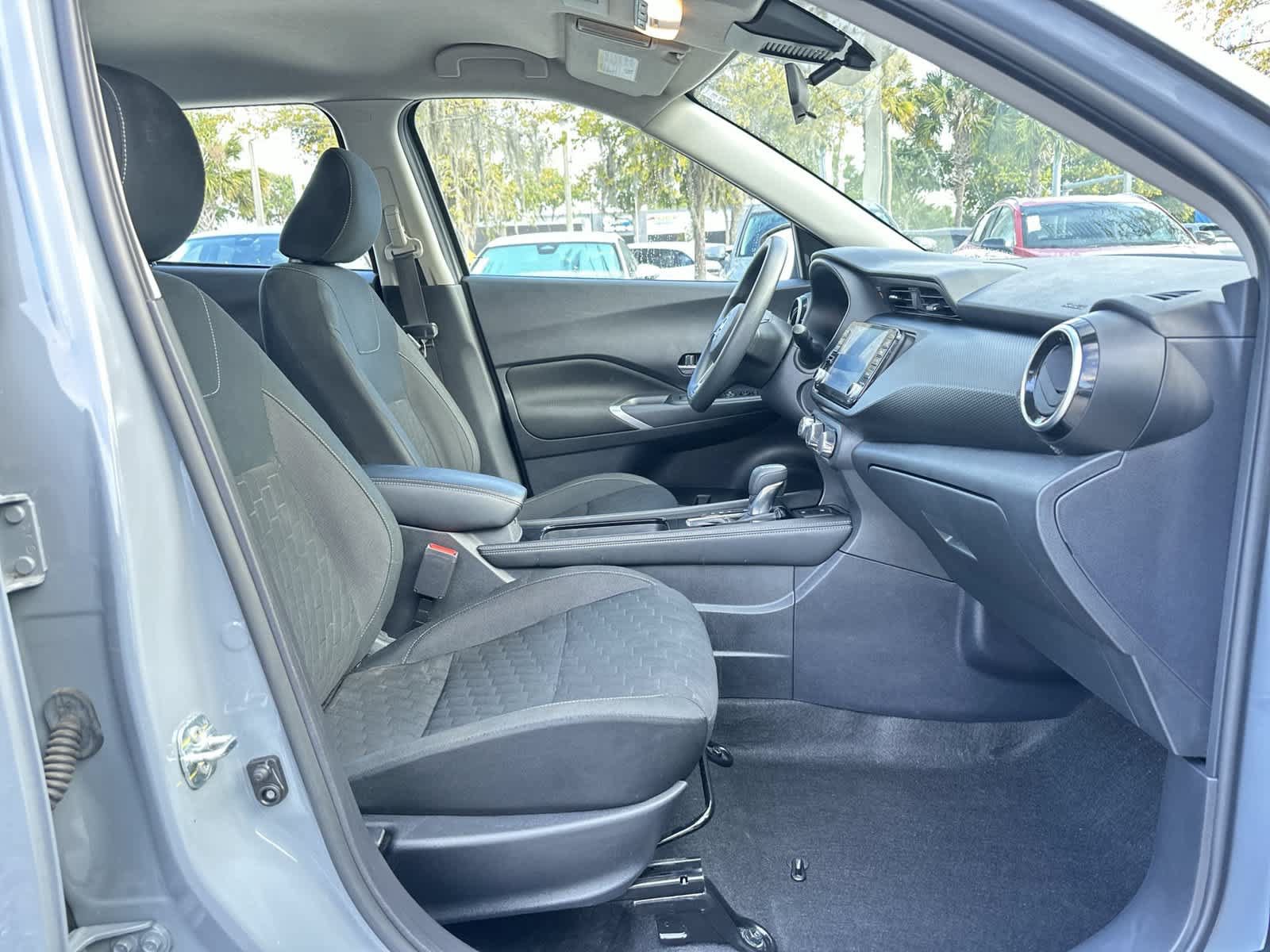 Used 2024 Nissan Kicks SV FWD image 17