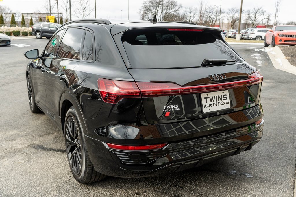 Used 2024 Audi Q8 e-tron Prestige image 45
