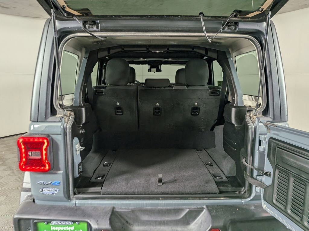 Certified 2025 Jeep Wrangler Unlimited Rubicon 4xe w/ Safety Group image 12