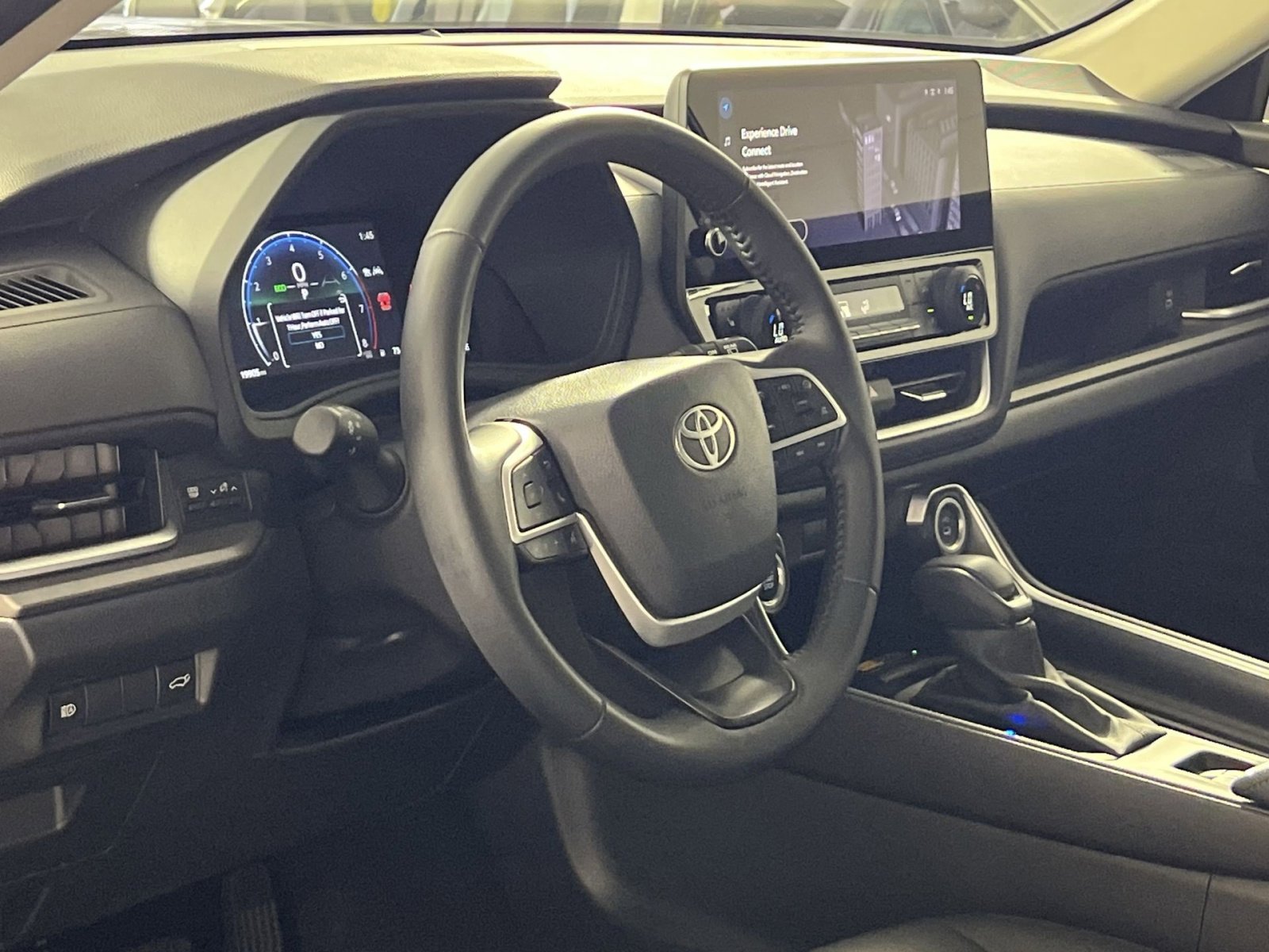 Used 2025 Toyota Grand Highlander FWD image 17