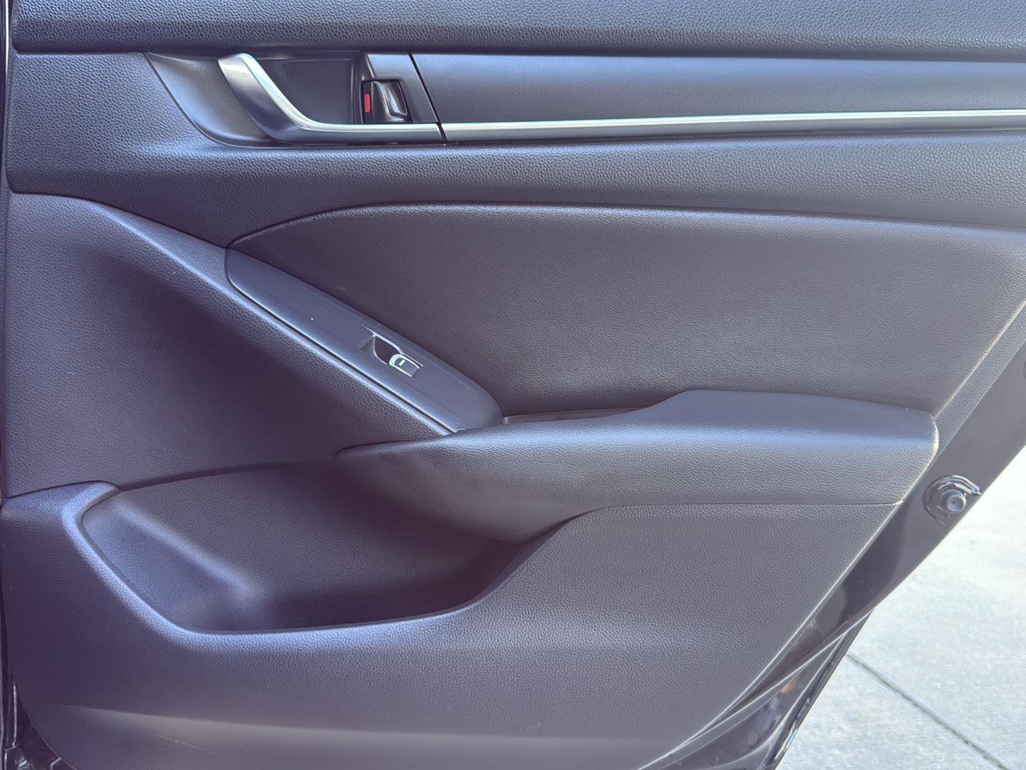 Used 2019 Honda Accord EX image 41