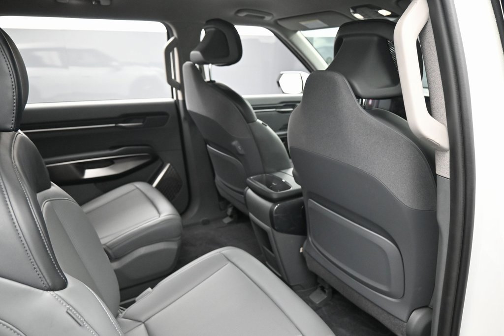 Used 2024 Kia EV9 Light Long Range image 39