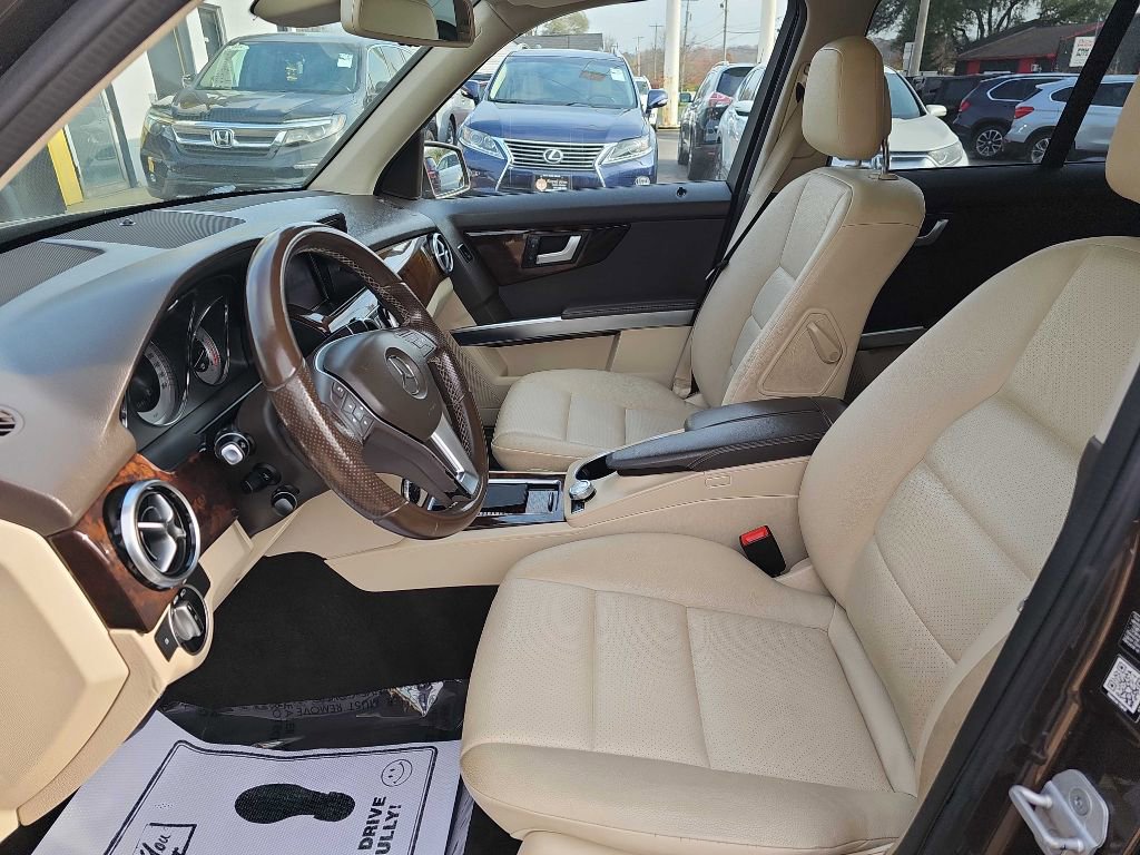 Used 2015 Mercedes-Benz GLK 350 2WD w/ Premium 1 Package image 20