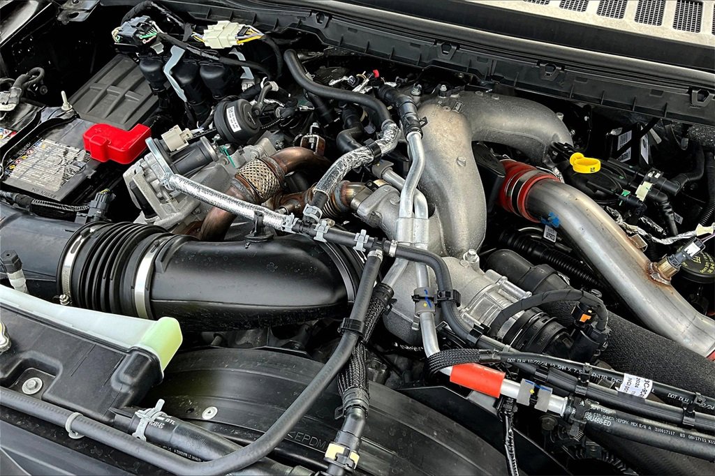 Certified 2025 Ford F250 Lariat image 35