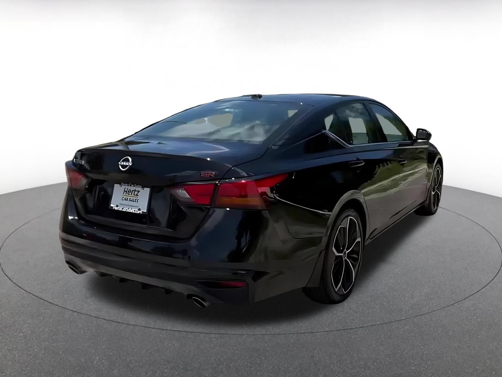 Used 2025 Nissan Altima 2.5 SR FWD image 15