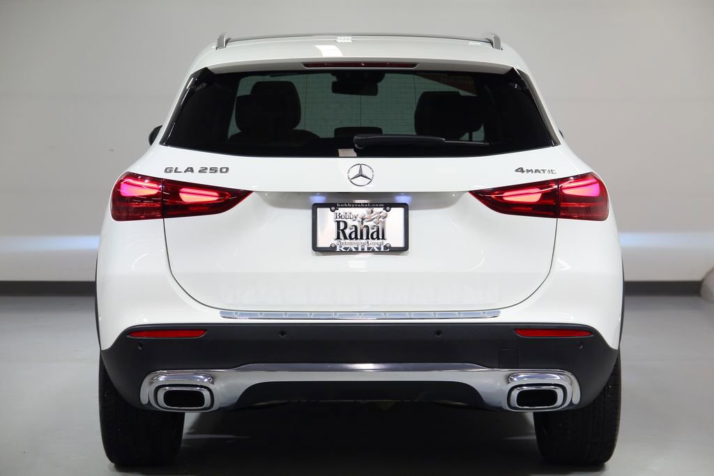 Certified 2026 Mercedes-Benz GLA 250 4MATIC image 2