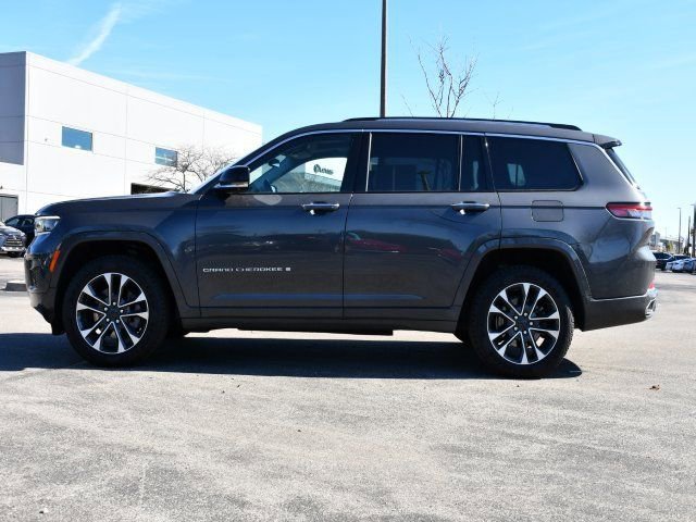 Used 2021 Jeep Grand Cherokee L Overland w/ Advanced Protech Group III image 4