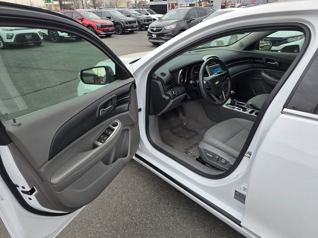 Used 2016 Chevrolet Malibu LS image 21