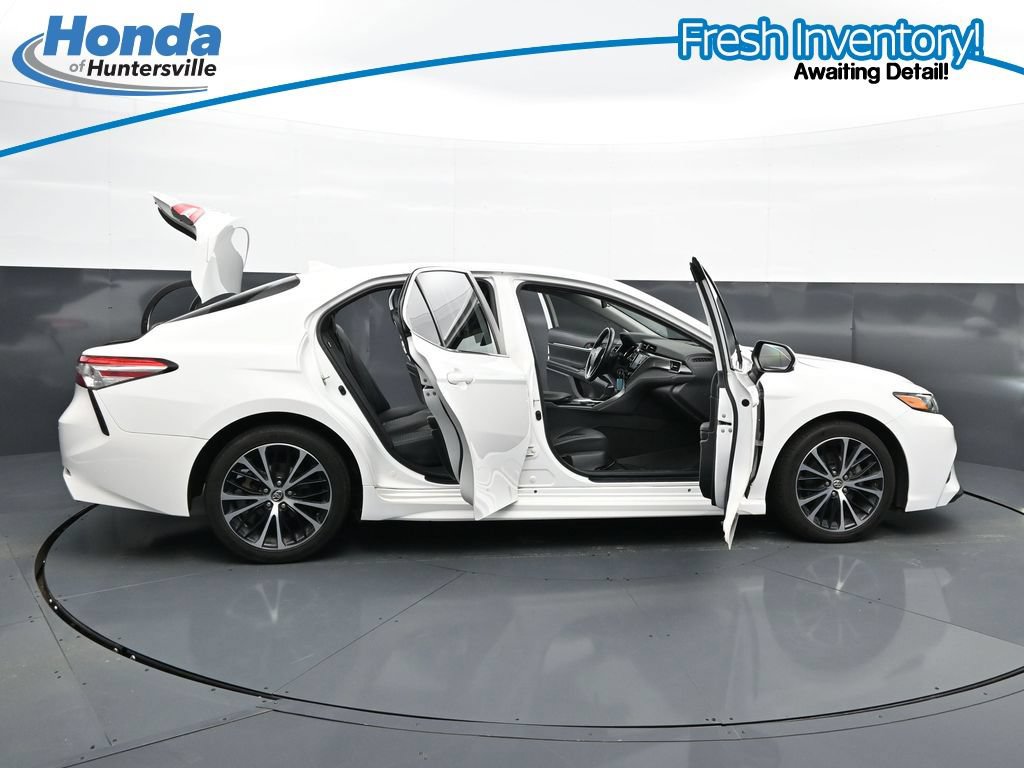 Used 2020 Toyota Camry SE FWD image 48