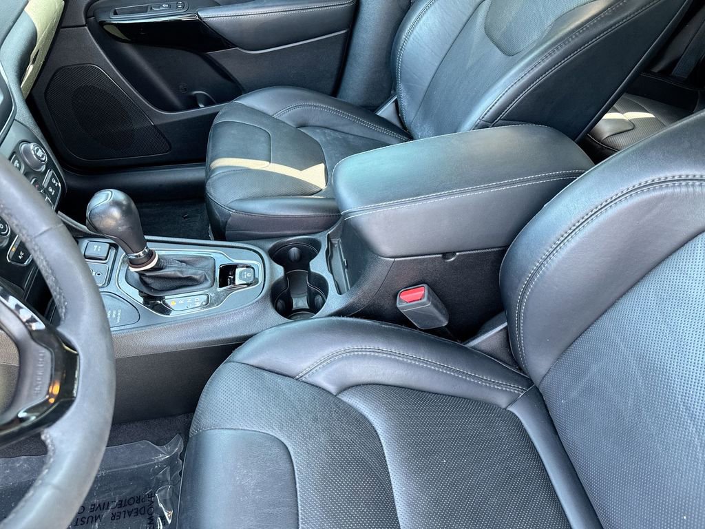 Used 2023 Jeep Cherokee Altitude Lux image 24