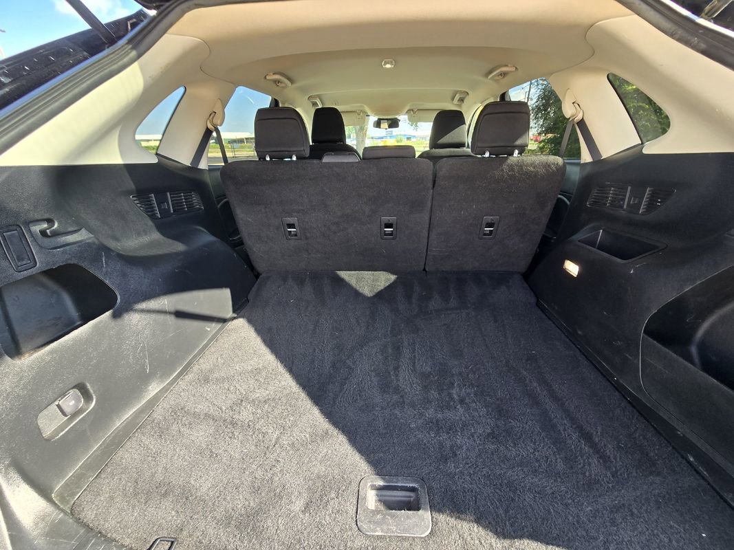 Used 2022 Ford Edge SE w/ Black Appearance Package image 15