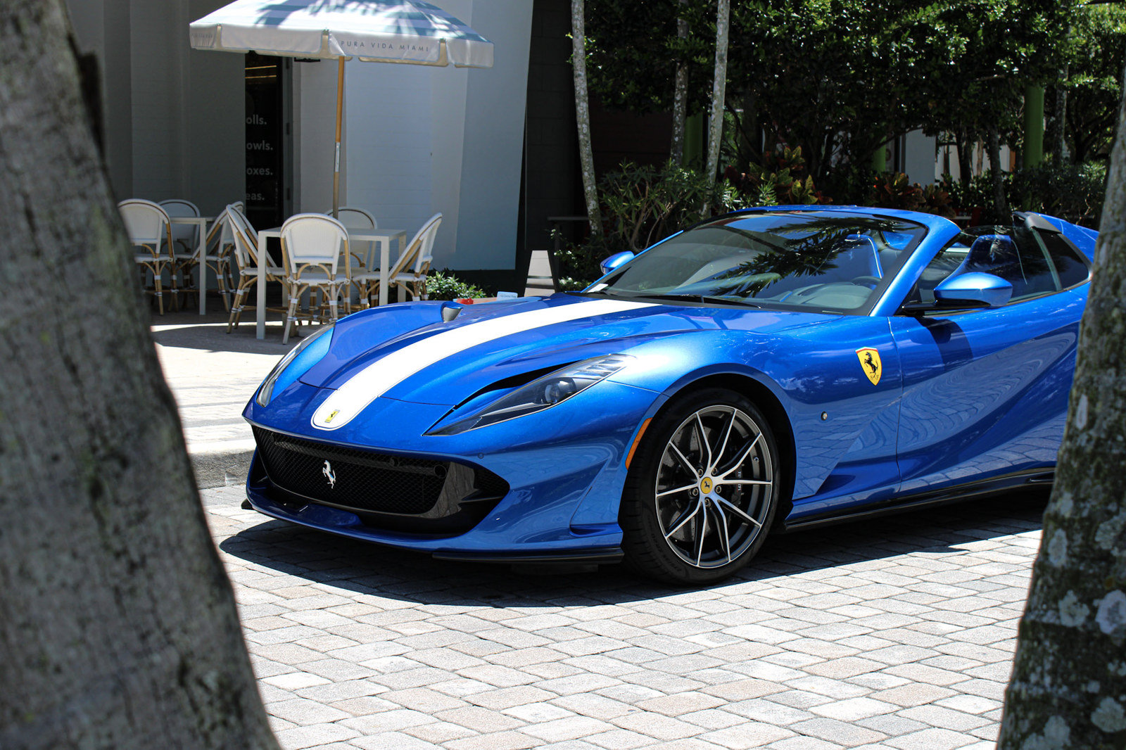Certified 2022 Ferrari 812 GTS RWD image 3