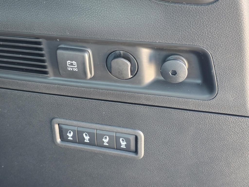 New 2025 Jeep Wagoneer Series II AWD/4WD image 13