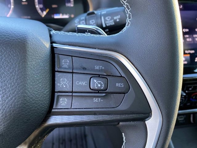 Used 2024 Jeep Grand Cherokee L Altitude image 16