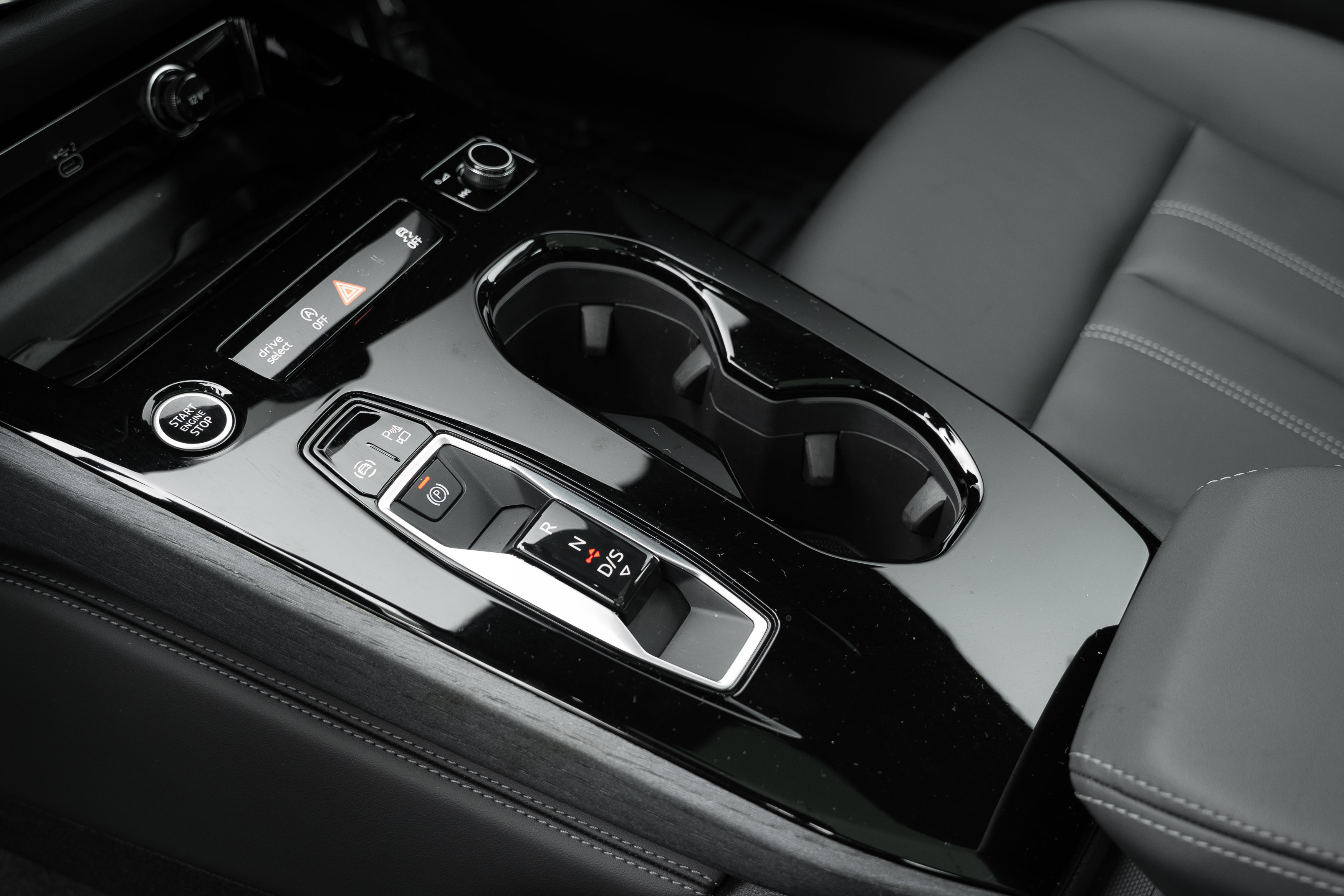 Used 2025 Audi A5 2.0T Premium w/ Convenience Package AWD/4WD image 18