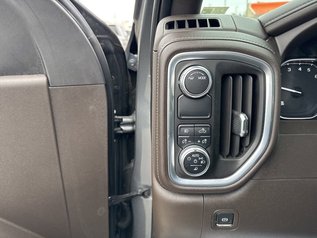 Used 2021 GMC Sierra 1500 SLT w/ SLT Convenience Package image 12
