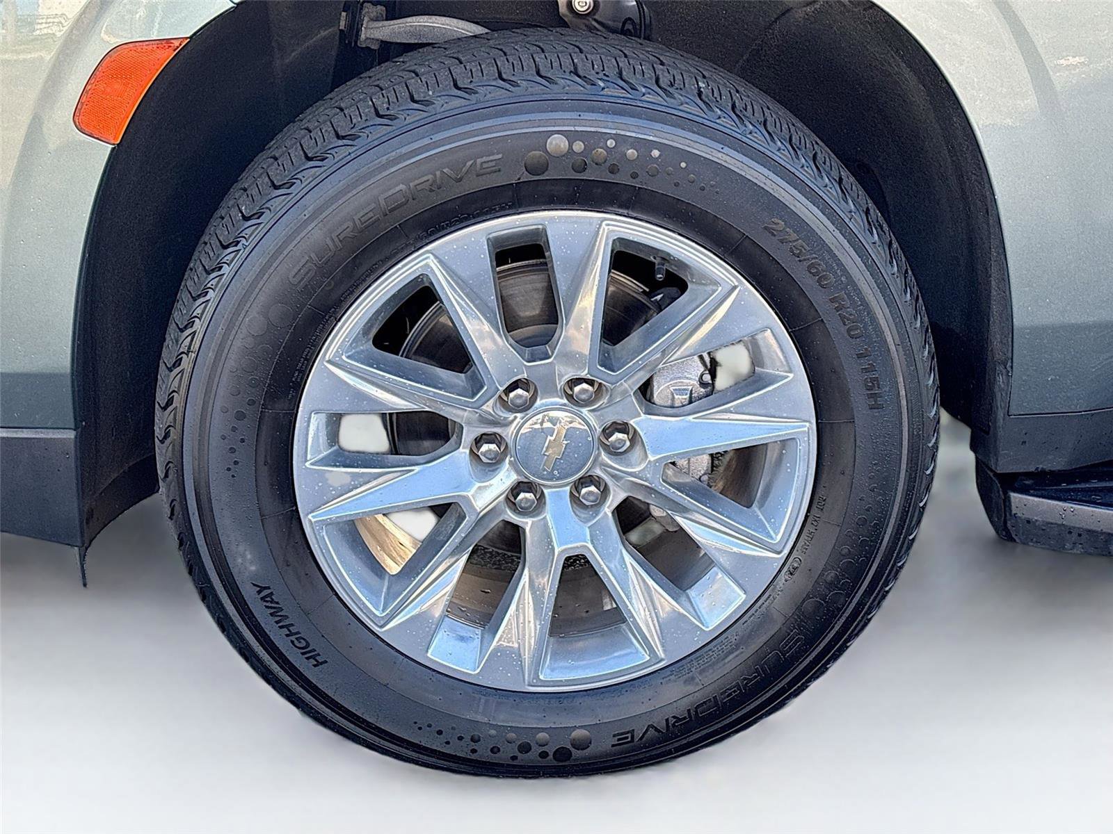 Used 2023 Chevrolet Suburban Premier image 36