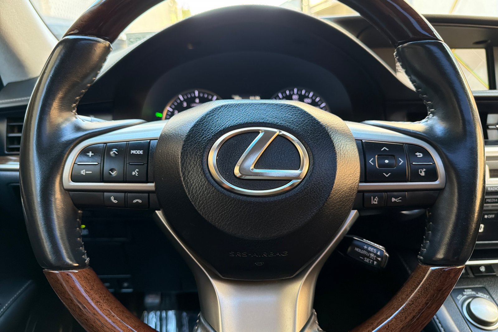 Used 2017 Lexus ES 350 FWD image 24