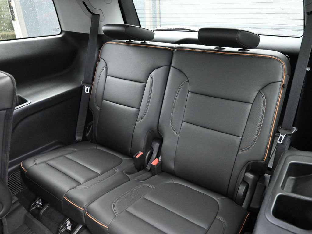 Used 2023 GMC Acadia AT4 w/ Technology Package image 15