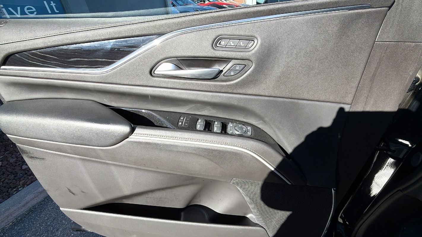 Used 2024 Cadillac Escalade ESV Sport w/ Touring Package image 20