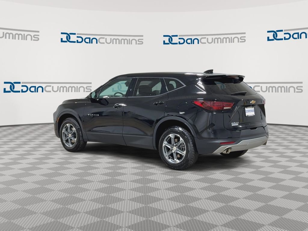 Used 2025 Chevrolet Blazer LT FWD image 6