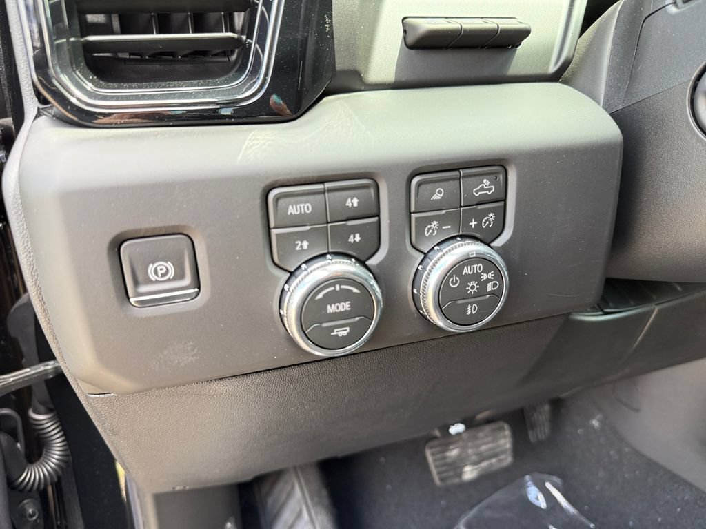 New 2026 GMC Sierra 1500 AT4 w/ AT4 Premium Package AWD/4WD image 14