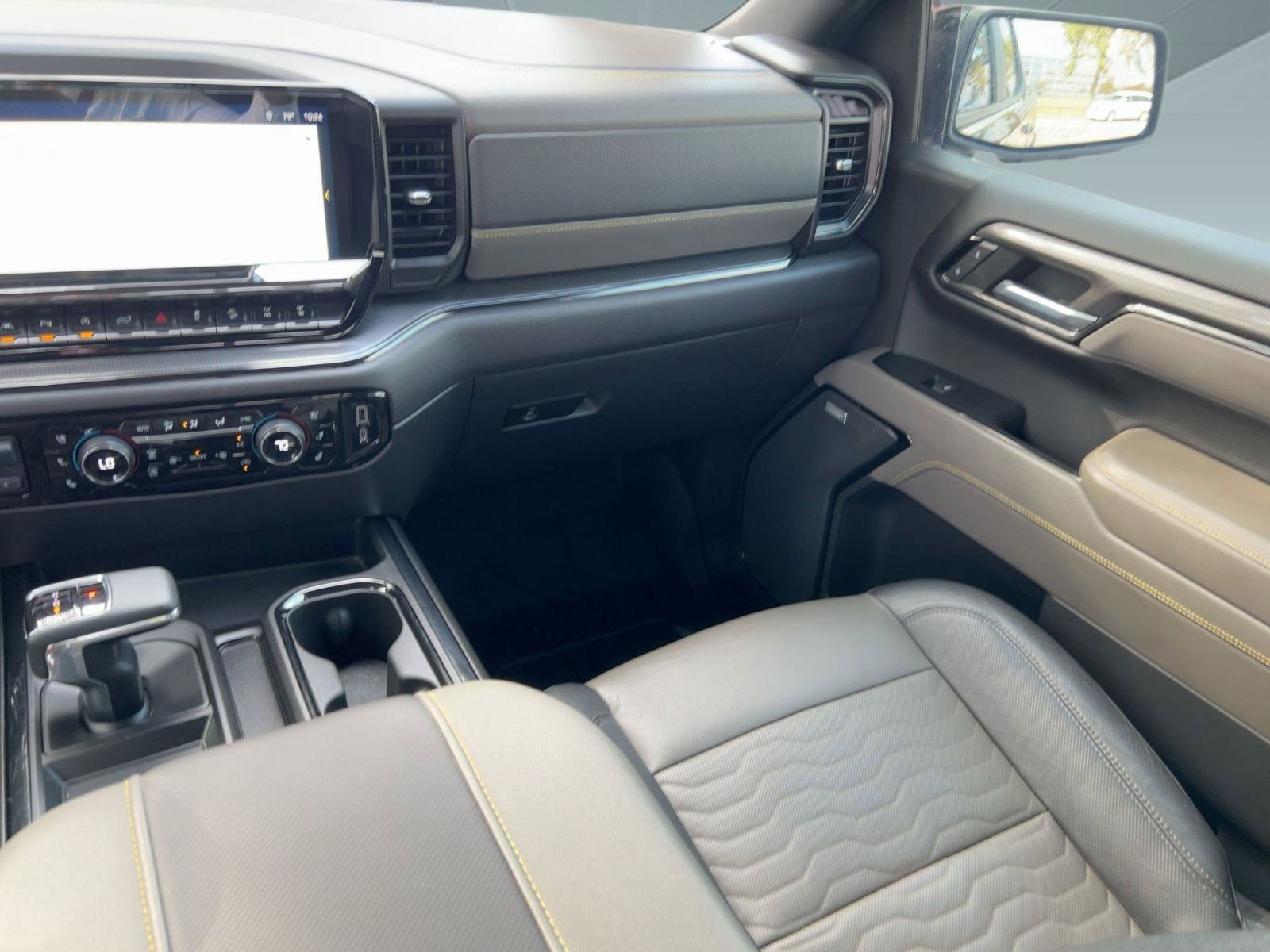 Used 2023 Chevrolet Silverado 1500 ZR2 w/ Technology Package image 29