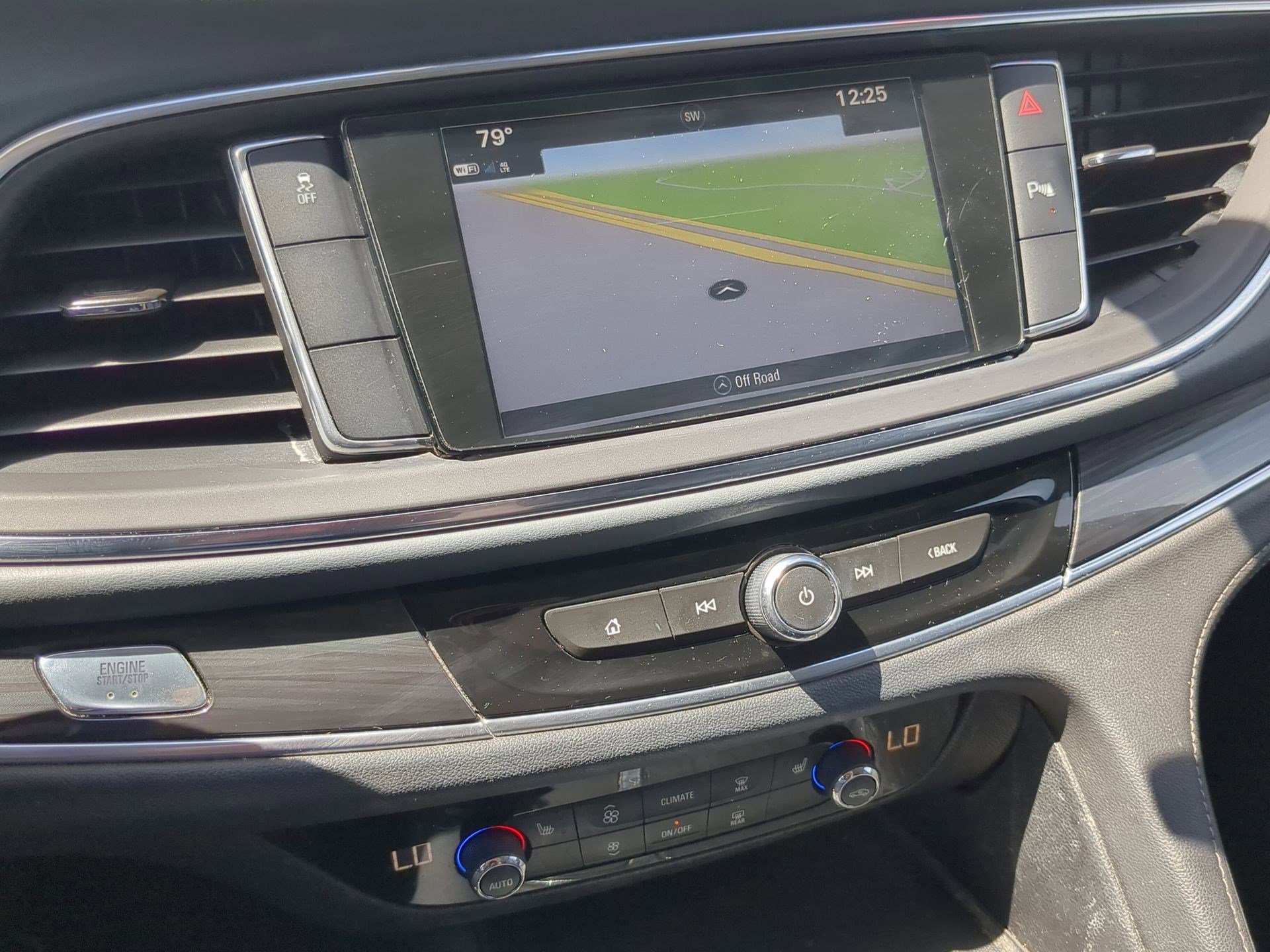 Used 2019 Buick Enclave Essence FWD image 16