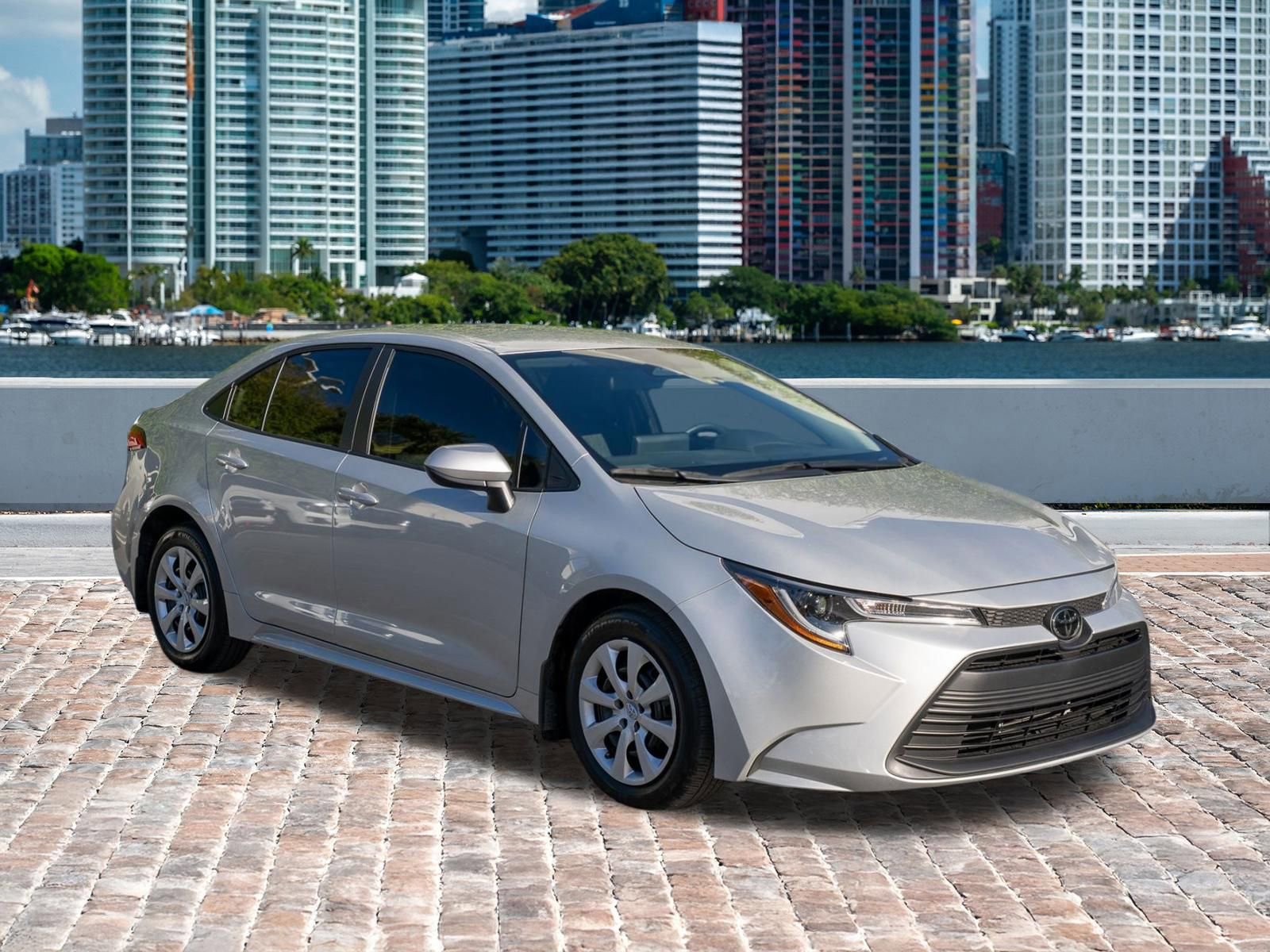 Used 2025 Toyota Corolla LE FWD video 3