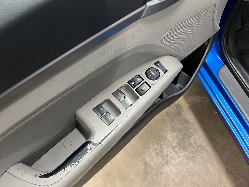 Used 2017 Hyundai Elantra SE w/ SE A/T Tech Package 03 image 14