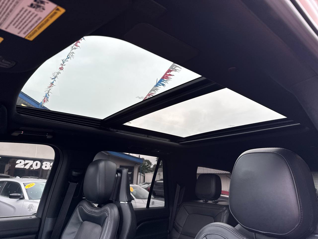 Used 2023 Lincoln Navigator Reserve AWD/4WD image 23