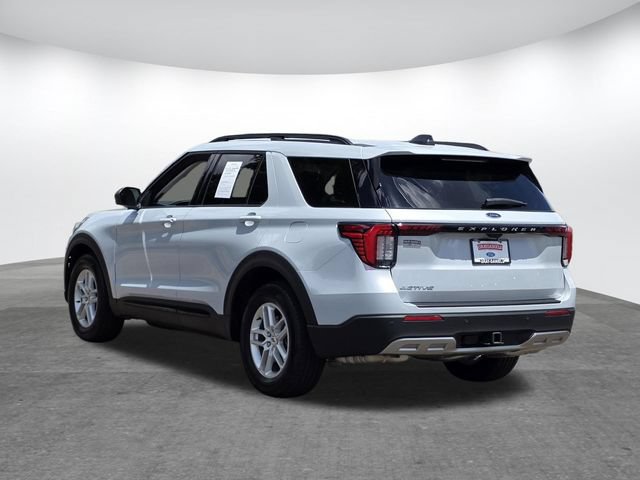 Certified 2026 Ford Explorer Active w/ Active Comfort Package RWD image 6
