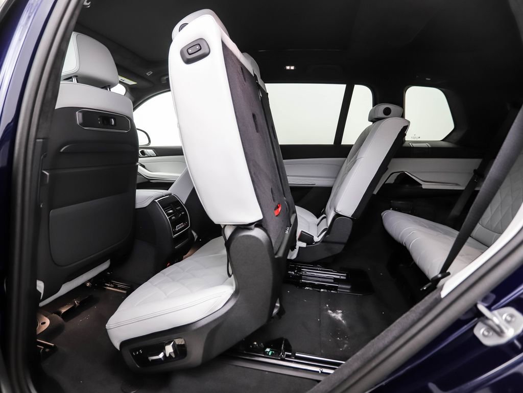 Used 2026 BMW X7 xDrive40i image 22