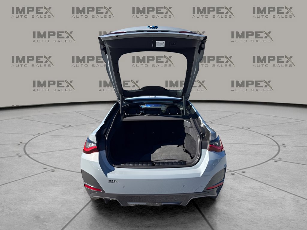 Used 2024 BMW i4 eDrive35 w/ M Sport Package RWD image 28