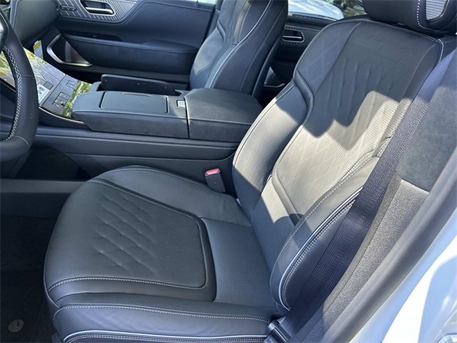 New 2026 INFINITI QX80 Autograph w/ Premium Cargo Package image 15