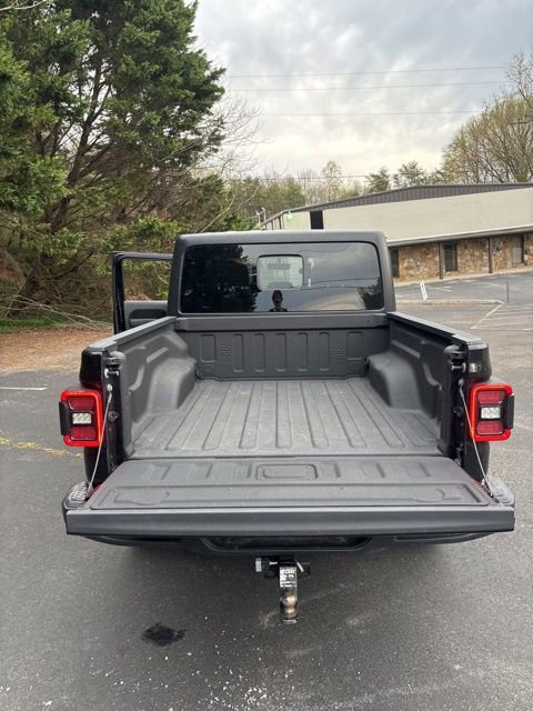 Used 2023 Jeep Gladiator Overland w/ LED Lighting Group image 21