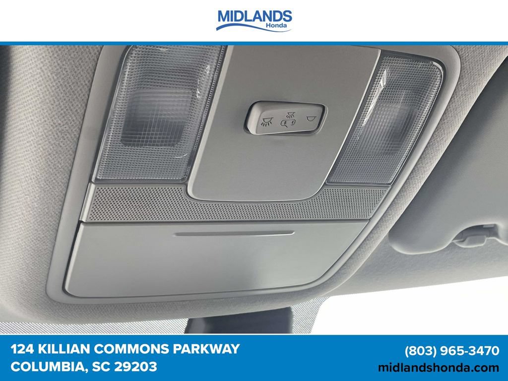 Used 2025 Kia Soul LX w/ LX Technology Package FWD image 30